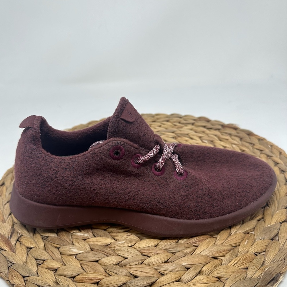 Allbirds Merino Wool Runner Sneakers Burgundy Maroon Size 8 women's